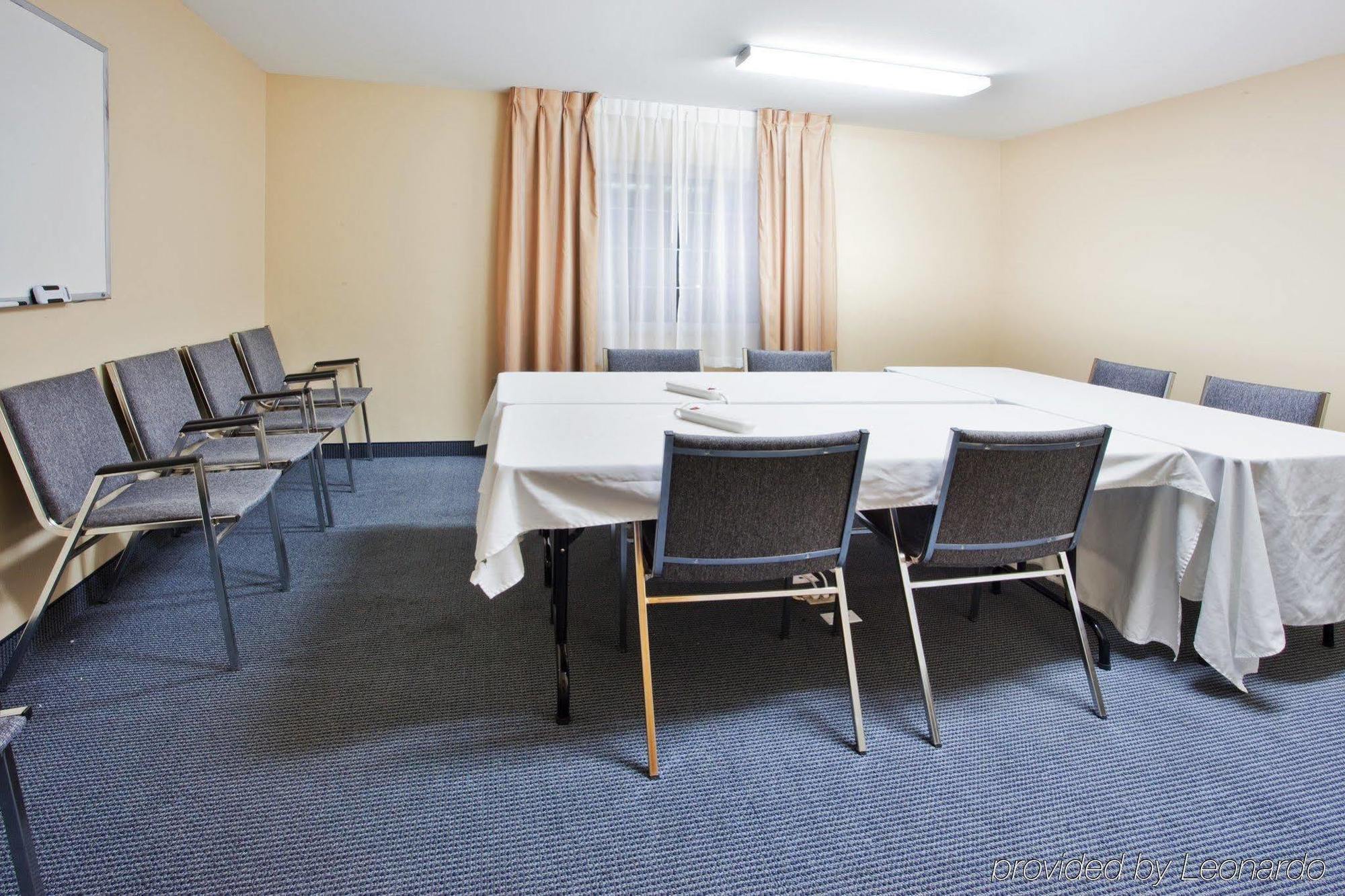 Candlewood Suites Kalamazoo By Ihg Facilități foto